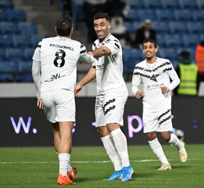 عبدالرزاق حمدالله أصبح ثاني لاعب يسجّل ضد ضمك مع 3 أندية مختلفة في دوري روشن السعودي، بعد إيغالو 