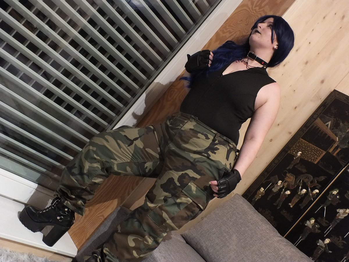 Badredkitty's tweet photo. I'm waiting you for our little night time. https://t.co/QUAD8w1Tww
