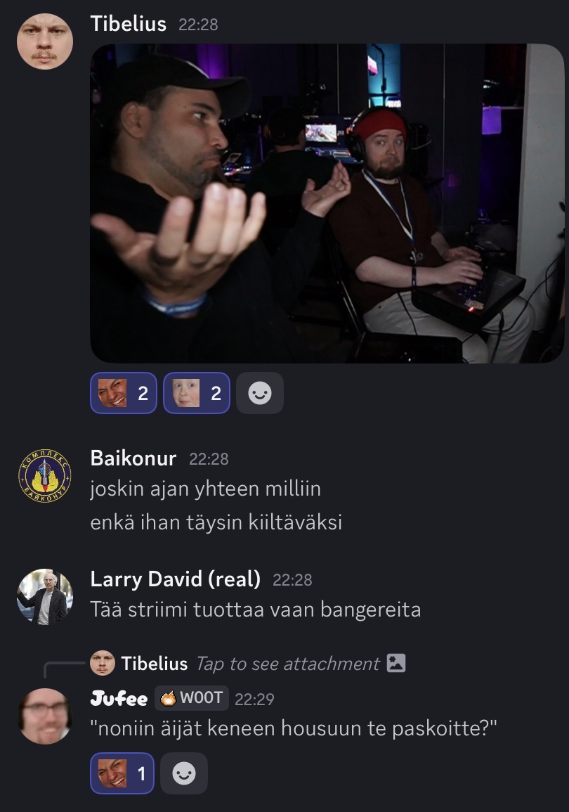 taistelupelit.txt tweet media