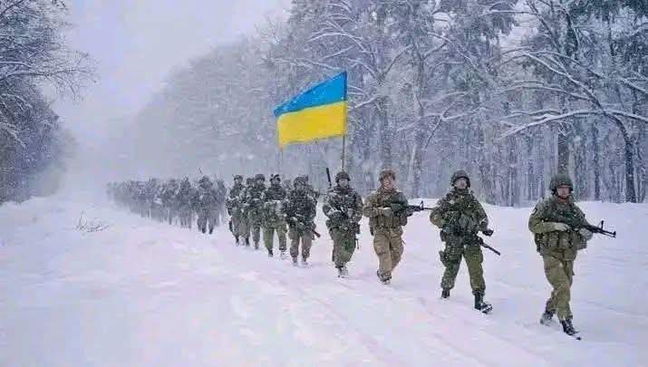 Love and support to Ukraine 🇺🇦 
Don't stop talking about Ukraine 🇺🇦