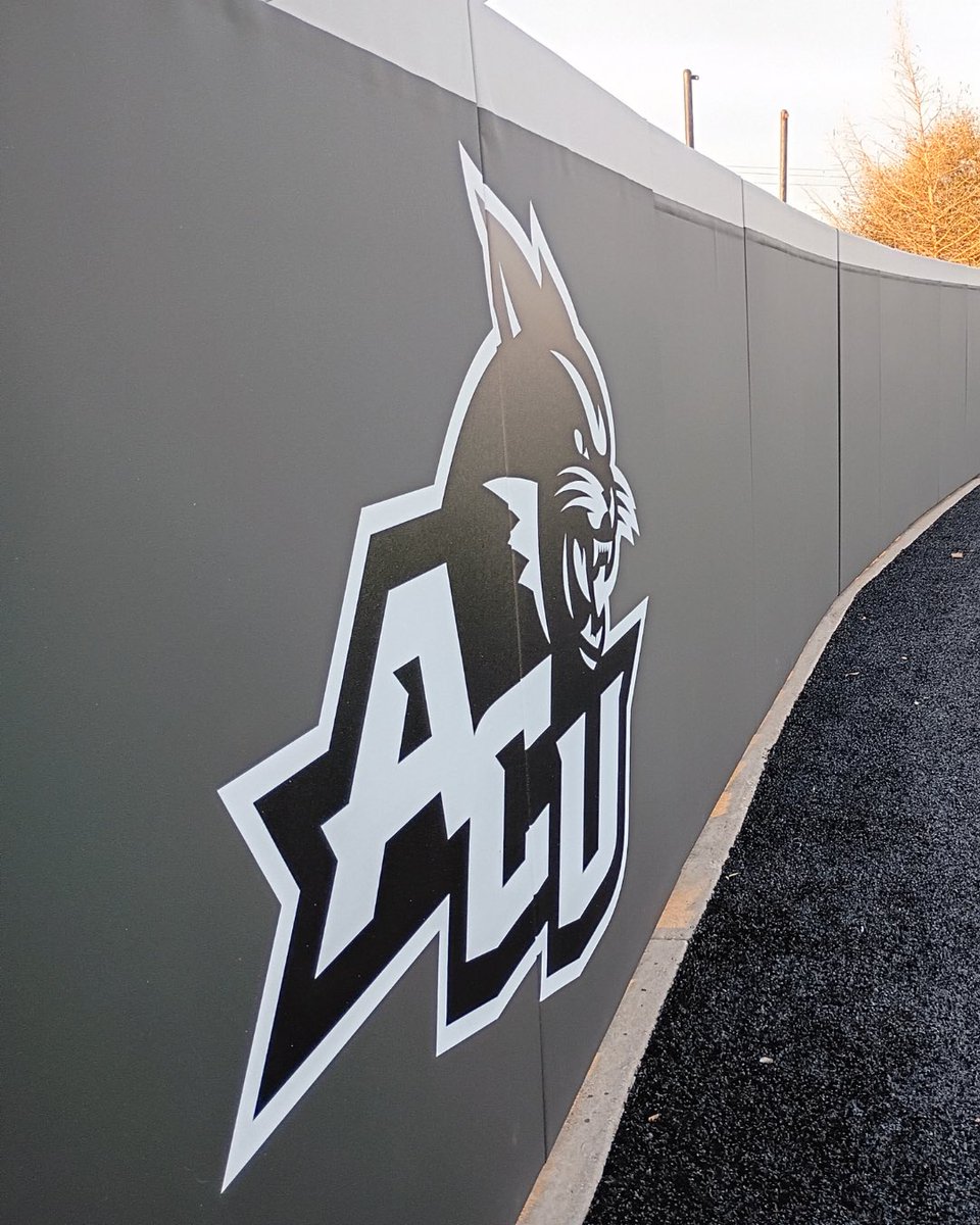 Sports Venue Padding tweet media