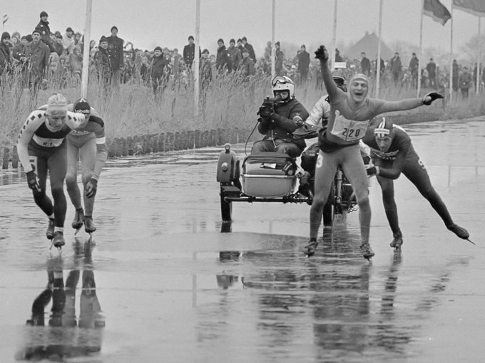Op deze dag in 1985 won Evert van Benthem de 13e Elfstedentocht. Fryslân stond op z'n kop, want het had 22 jaar geduurd voor deze Tocht der Tochten. Evert van Benthem won de eindsprint met Jan Kooiman, Jos Niesten en Henri Ruitenberg. Het was ook een nieuw record in 6 uur 47 min
