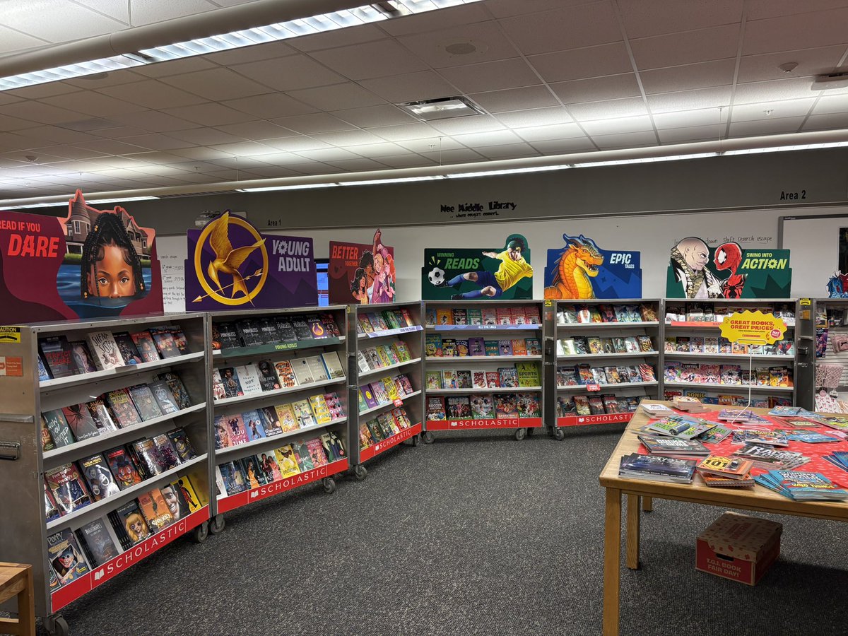 Noe Middle School Library tweet media