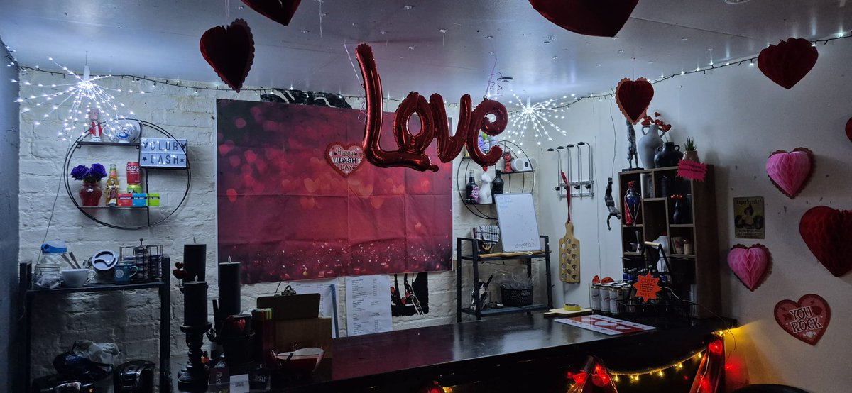 Club Lash tweet media