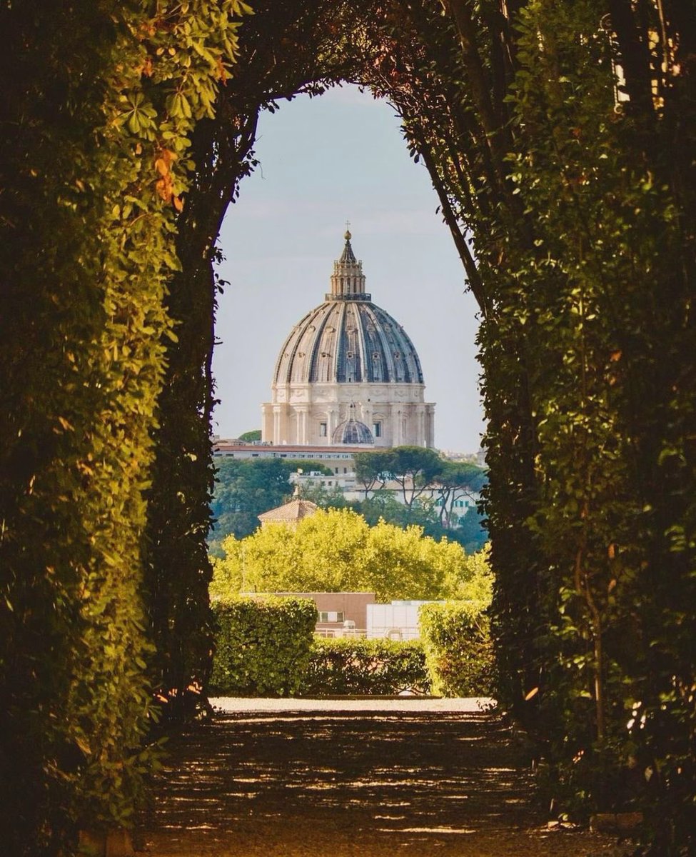 vistaaura222's tweet image. St. Peter's Basilica, Italy