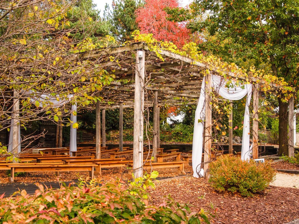 The Lath House ceremony location at The Gardens of Castle Rock - a Minnesota Wedding and Event Center - 
📸 thegardensofcr #TheGardensofCastleRock #MNGardenWedding #NorthfieldMN #BeautifulSetting #MNFallWeddings buff.ly/sYuenAe