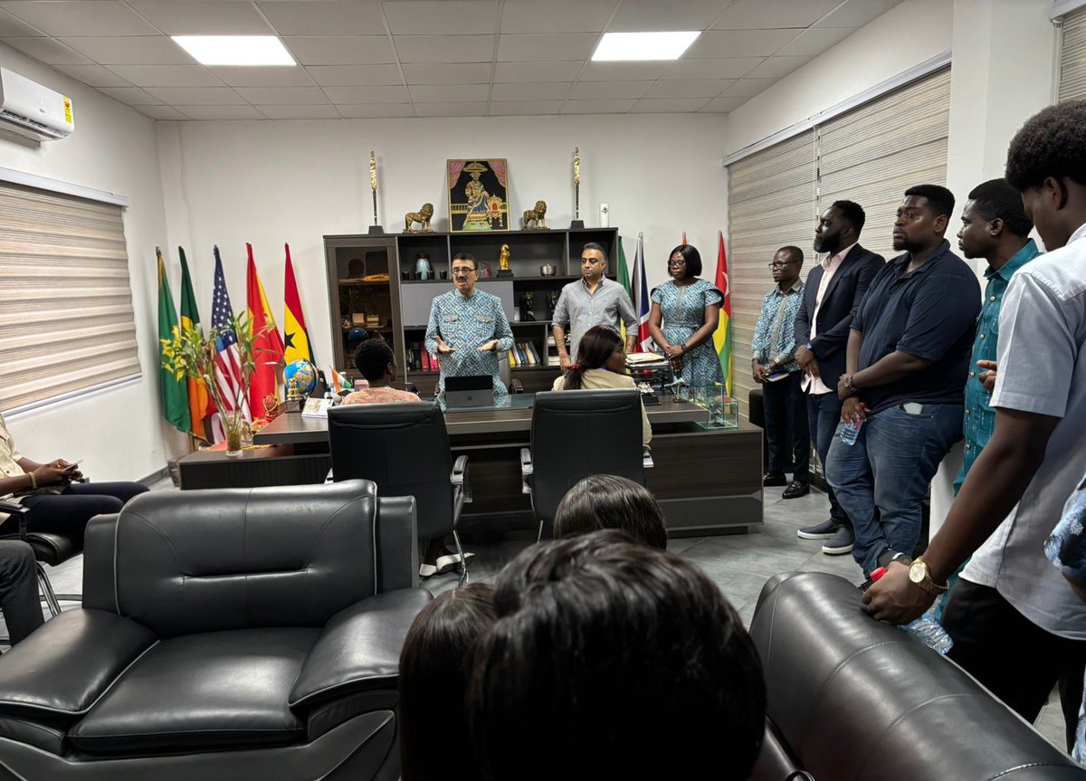 kuberrealtygh's tweet photo. Incredible day hosting 20 of Accra’s top brokers for our Bella Vista Villa Site Tour! 🚀 From our Airport Residential office to the site at Katamanso, the energy was unmatched.

Huge thanks to our partners for helping us bring these premium homes to life! 🏡✨

#BellaVistaVilla https://t.co/wSndSYhmsV