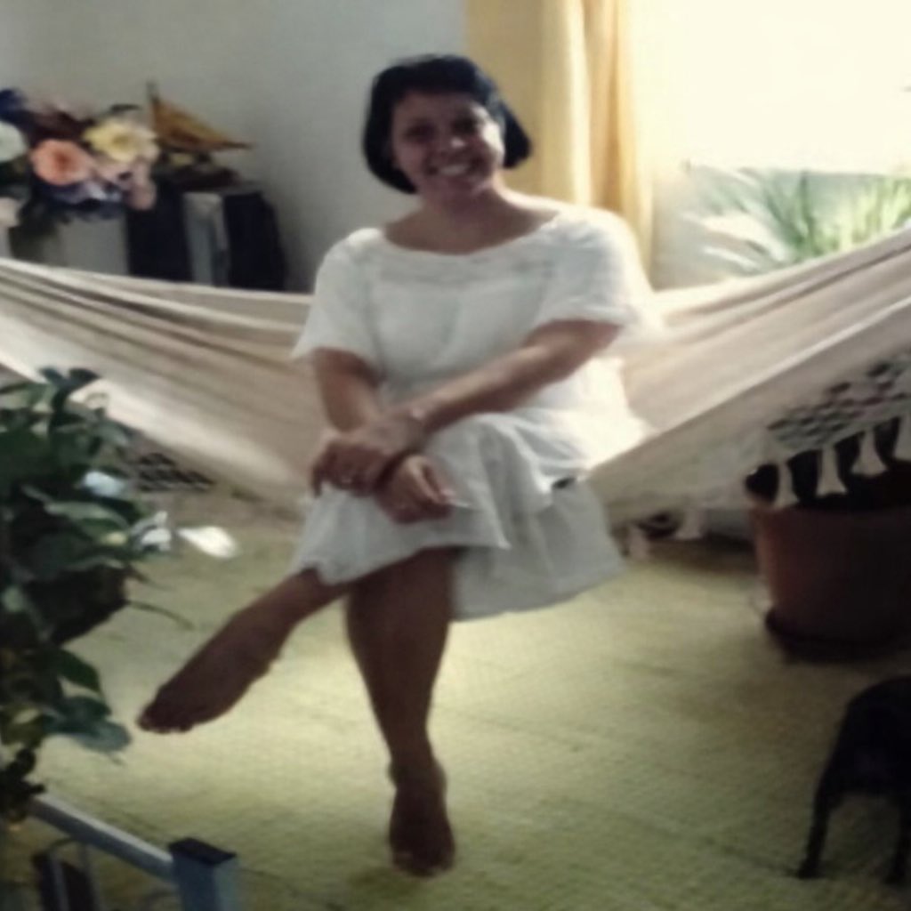 miyarah_'s tweet photo. yo en mi cuarto esperando que se vaya la visita porque me estoy muriendo de hambre pero no quiero bajar a saludar https://t.co/LLwfUbu9u8