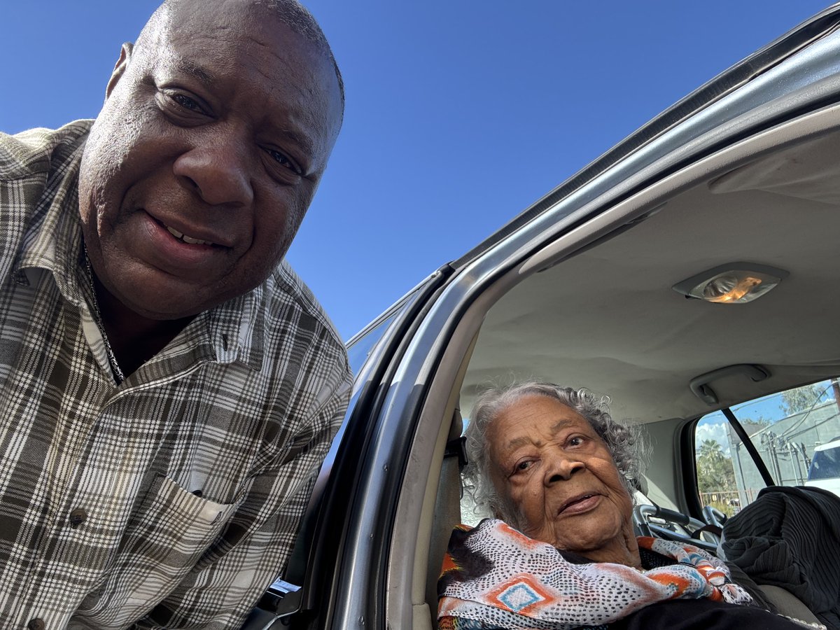 Mrs.White turned 103 years old today and still going strong. Stop by ⁦<a href="/MrsWhitesCafe/">Mrs Whites</a>⁩ and wish her Happy Birthday #fox10phoenix
