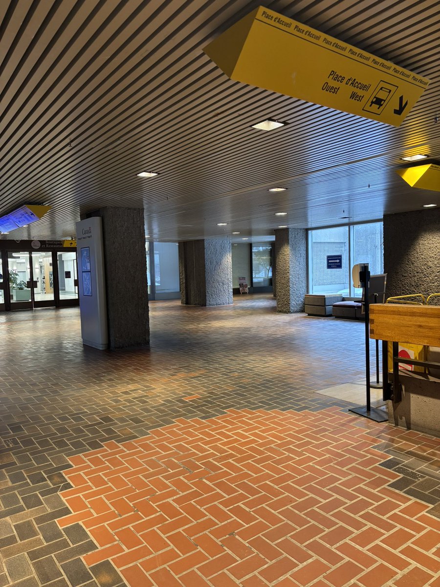 Fleetwood Walking Guy tweet media