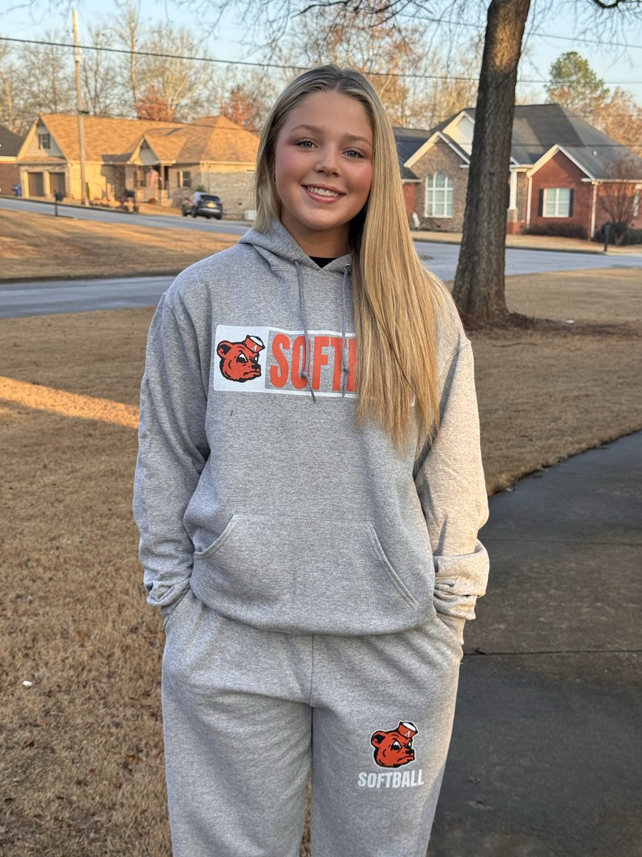 BlakeleyBrown's tweet photo. It’s officially JV game day! 🧡🖤 https://t.co/9Wg6AQGx28