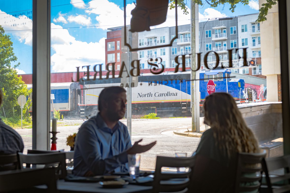 NC_By_Train's tweet photo. You don't need an excuse to treat your special someone. And we know a fabulous little Ale Trail by Rail spot with great views. 😍 N⭐C🚆 #ATbR #ncbeer
Wanna Know More ➡️ https://t.co/d3RrWXkNHe https://t.co/aMoSObariF