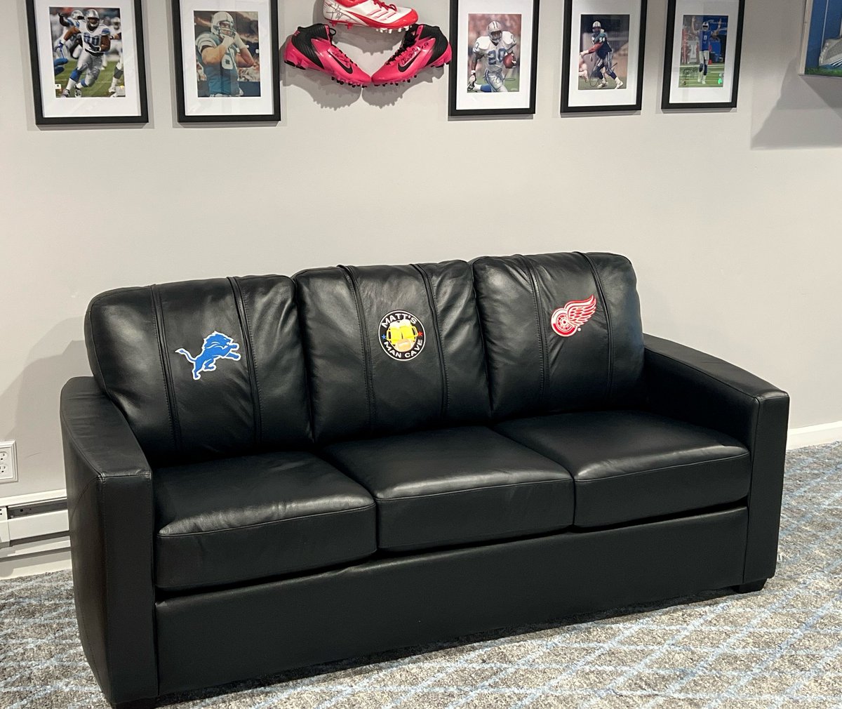 Zipchair tweet media