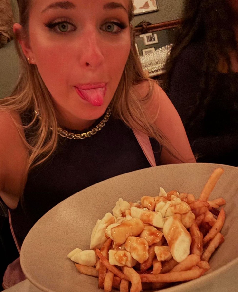 DreamandTravel5's tweet photo. La tenue de bercy qui me donne des flashbacks du quebec🥰🥰 https://t.co/45KX1kwlG3