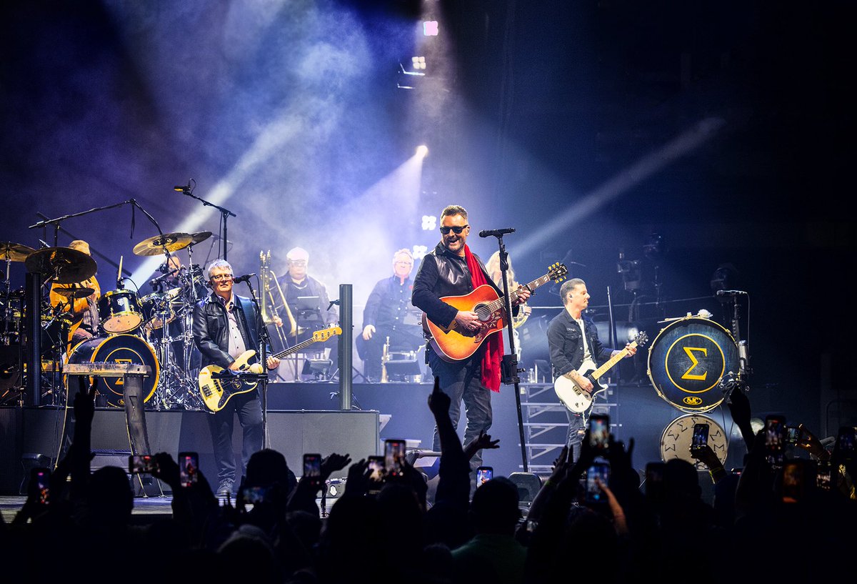 Eric Church tweet media