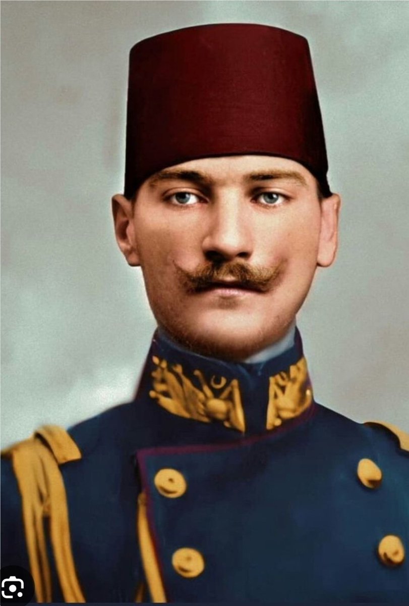 Şuraya bir Türk yazaym bir de Atatürk yazayim. Yetmedi bir de Ne Mutlu Türk'üm Diyene.Kime batarsa batsin!