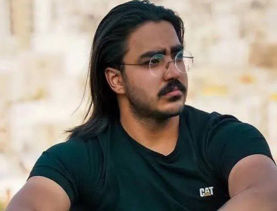 fatemezahrashon's tweet image. نیستی ببینی هیچکسی دیگه قران و نماز نمیخونه. همه شادی میکنن میرقصن...
#مجیدرضا_رهنورد