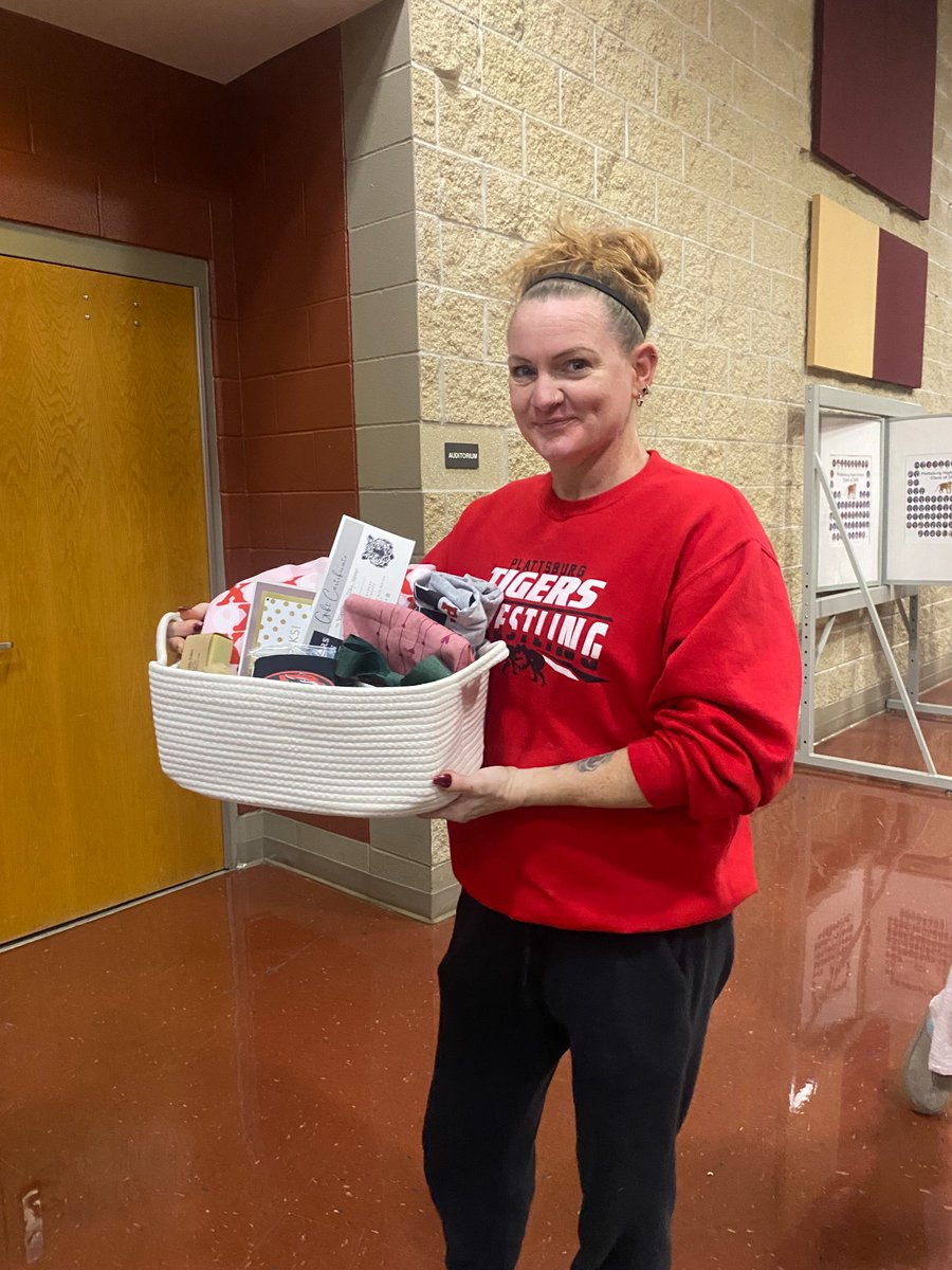 TigersonMainMO's tweet photo. 💘 Congratulations to our Valentine’s Day Basket winner! 💘
We hope you enjoy all the goodies!

Tuesday - Friday 12-3:30pm
Thursday open until 6pm
Saturday 12-5pm

https://t.co/WmTBqEOrQZ https://t.co/zsR1wV196v