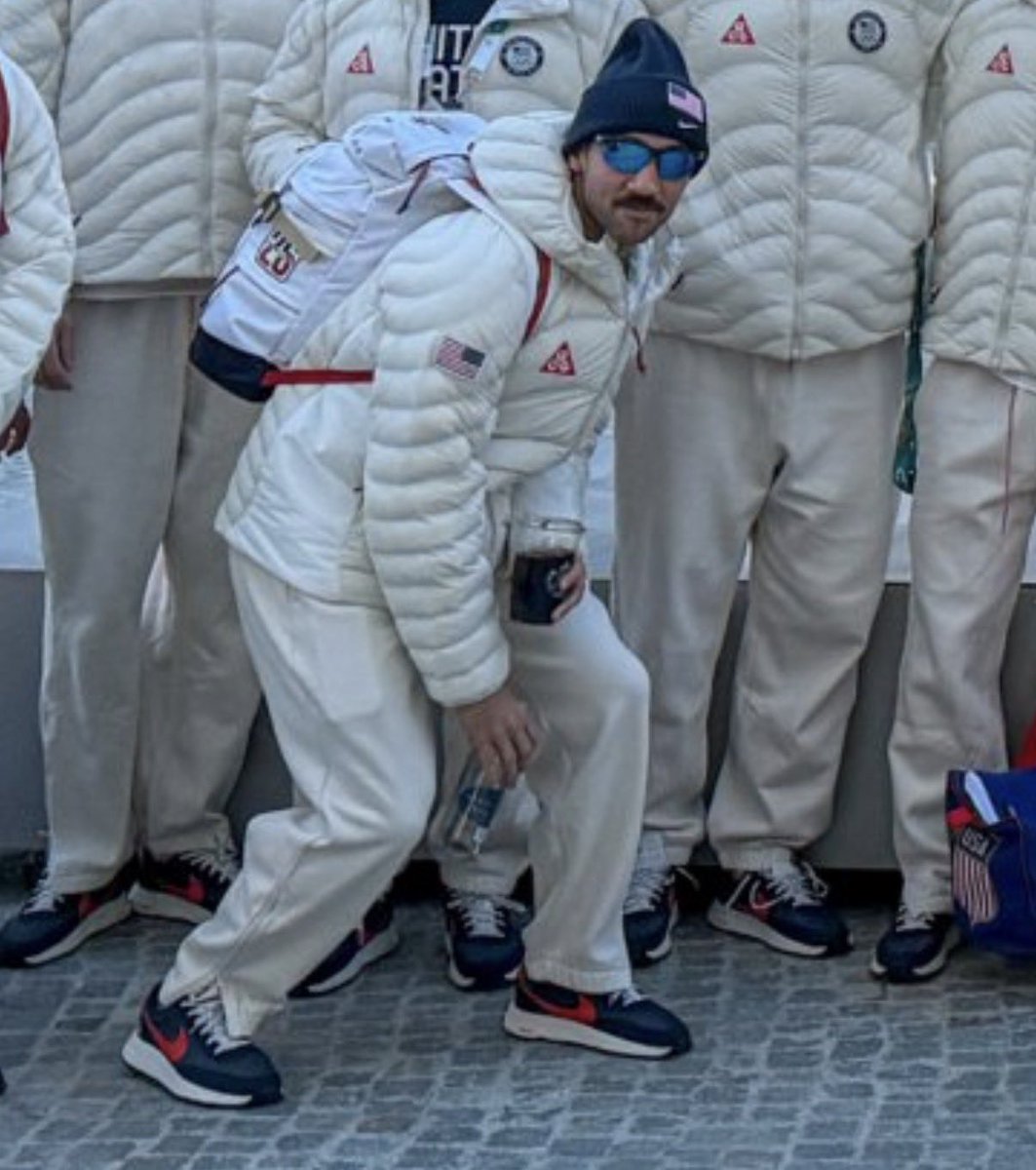 MollieeWalkerr's tweet photo. I’m sensing a pattern for #NYR Vincent Trocheck 🤣 https://t.co/a81yLXTeKD
