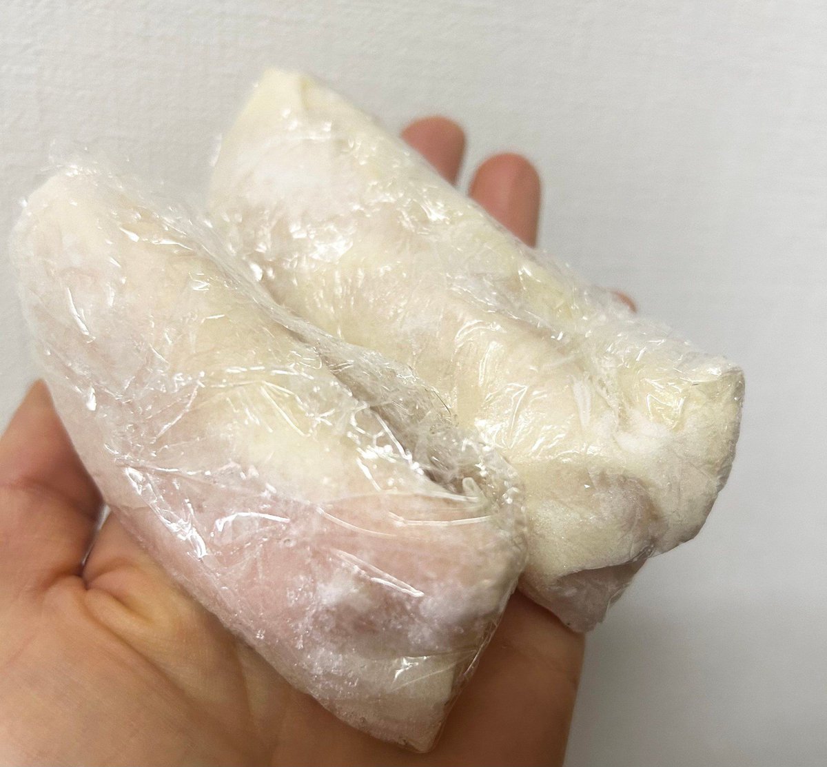nami_life73's tweet photo. これ知らないと損。セブンのブリトーは家で作れます。

しかも
・ハム増し
・チーズ増し増し
・具材アレンジ自由

1回作って冷凍しとけば、食べたい時にレンチン1分。正直もう買わなくなった。作り方は↓ https://t.co/yNLZVLAVnI