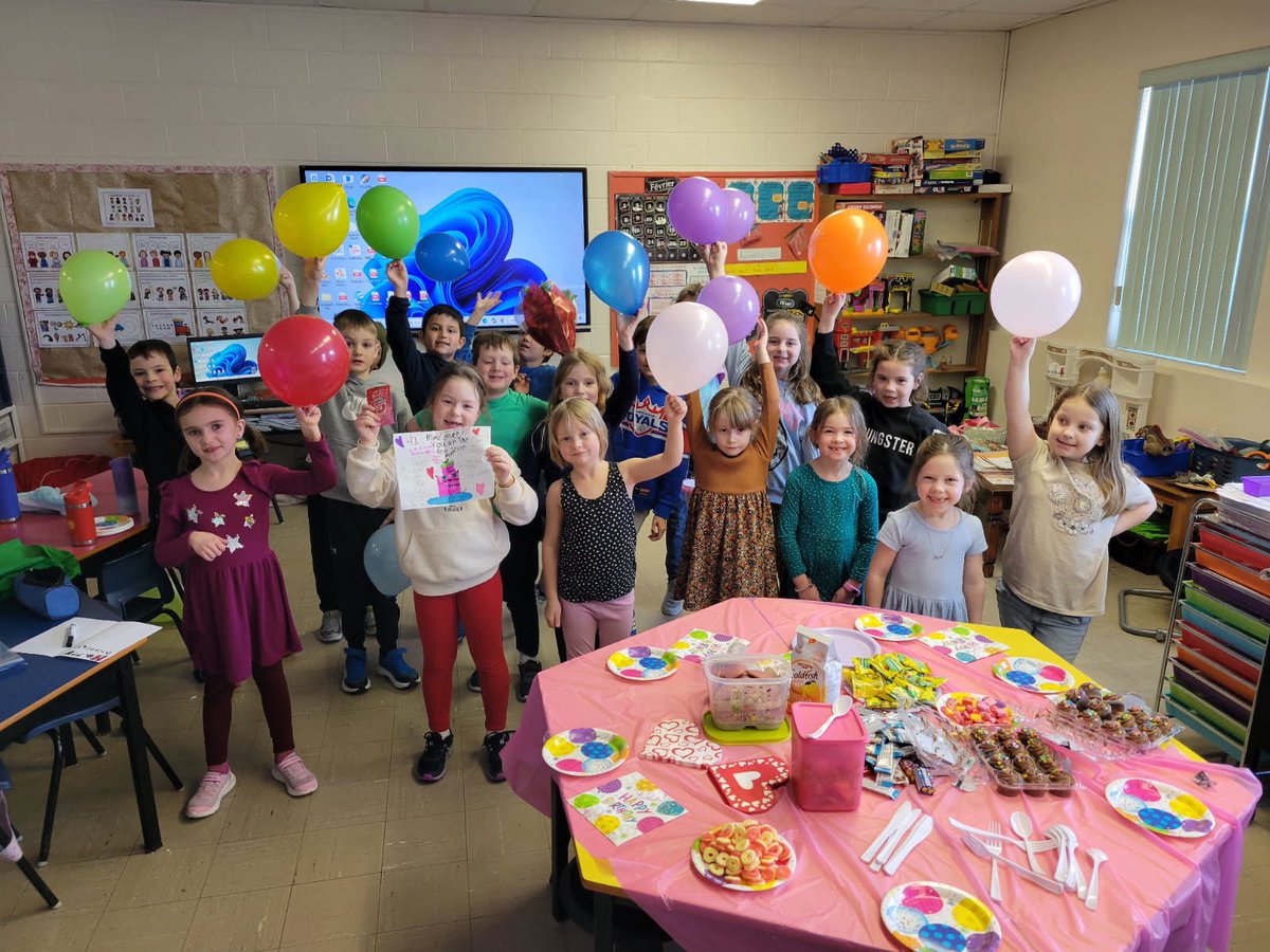 HodderMme's tweet photo. Well, how lucky am I?  These thoughtful people threw me a surprise birthday party!  🥳 Food, cards, decorations, balloons, music, gifts and flowers!  Now that’s a first for me!!  What a crew!  @CCLoughlin https://t.co/oun79hhFjP