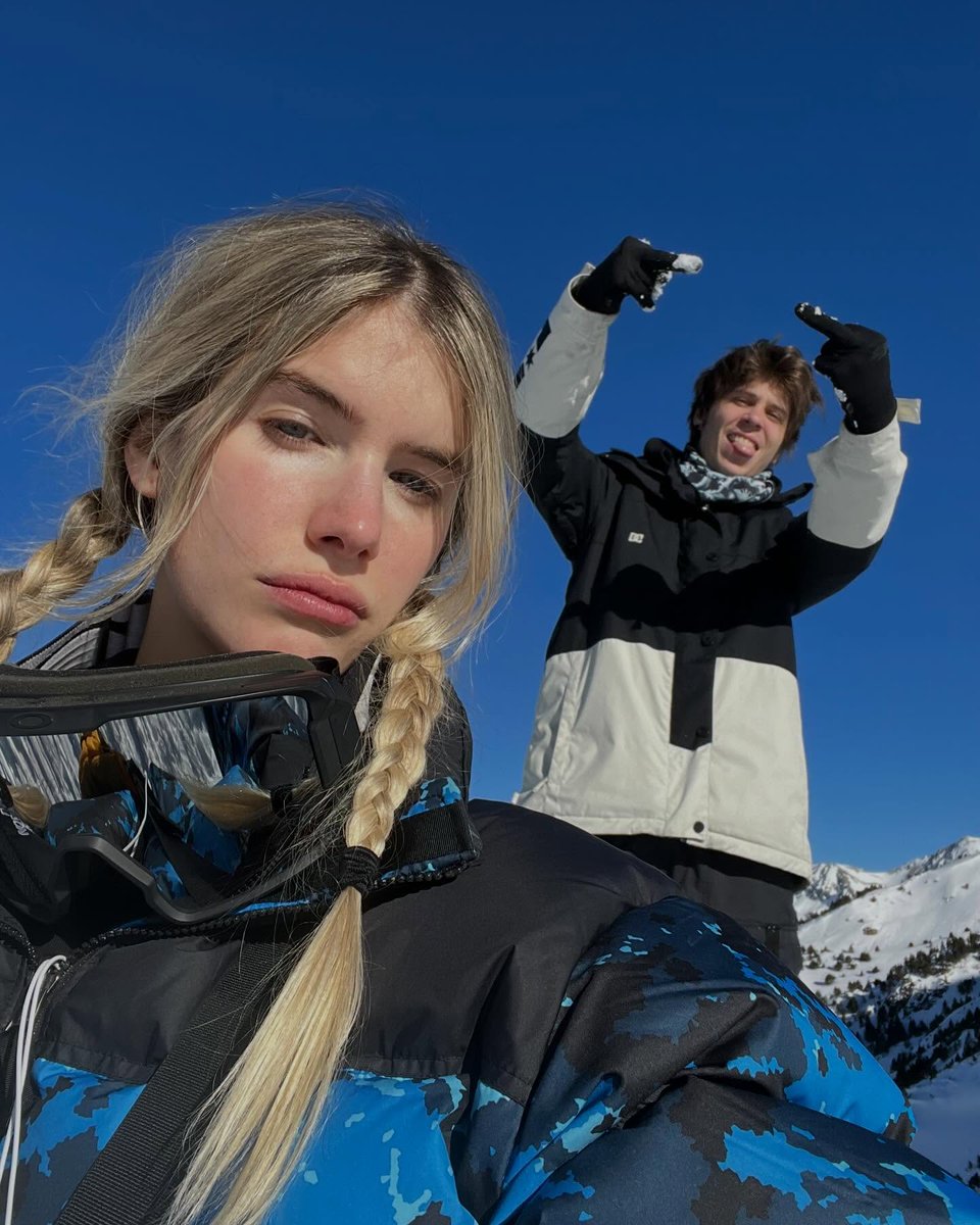 rubsprn's tweet photo. 10 años de rubius e irina juntos los amo😭 https://t.co/UbGHVHYv8F