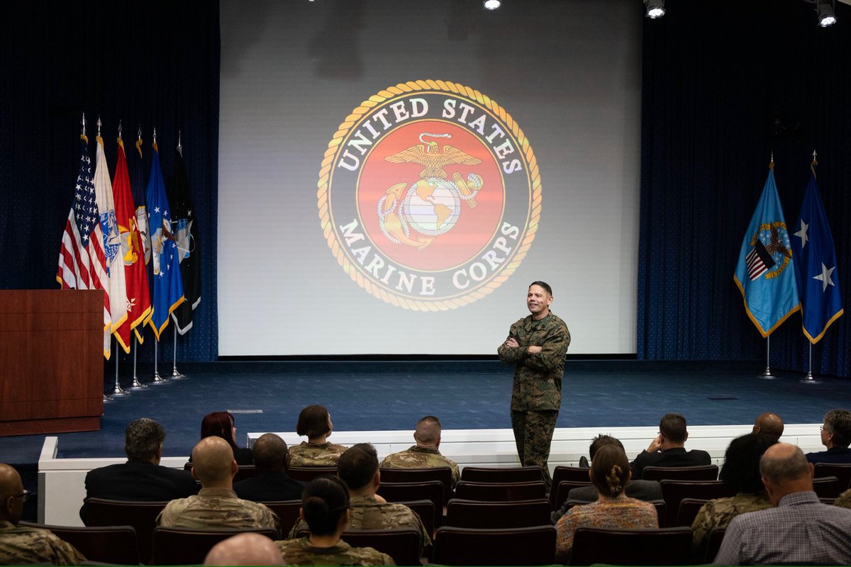 Sergeant Major Carlos A. Ruiz tweet media