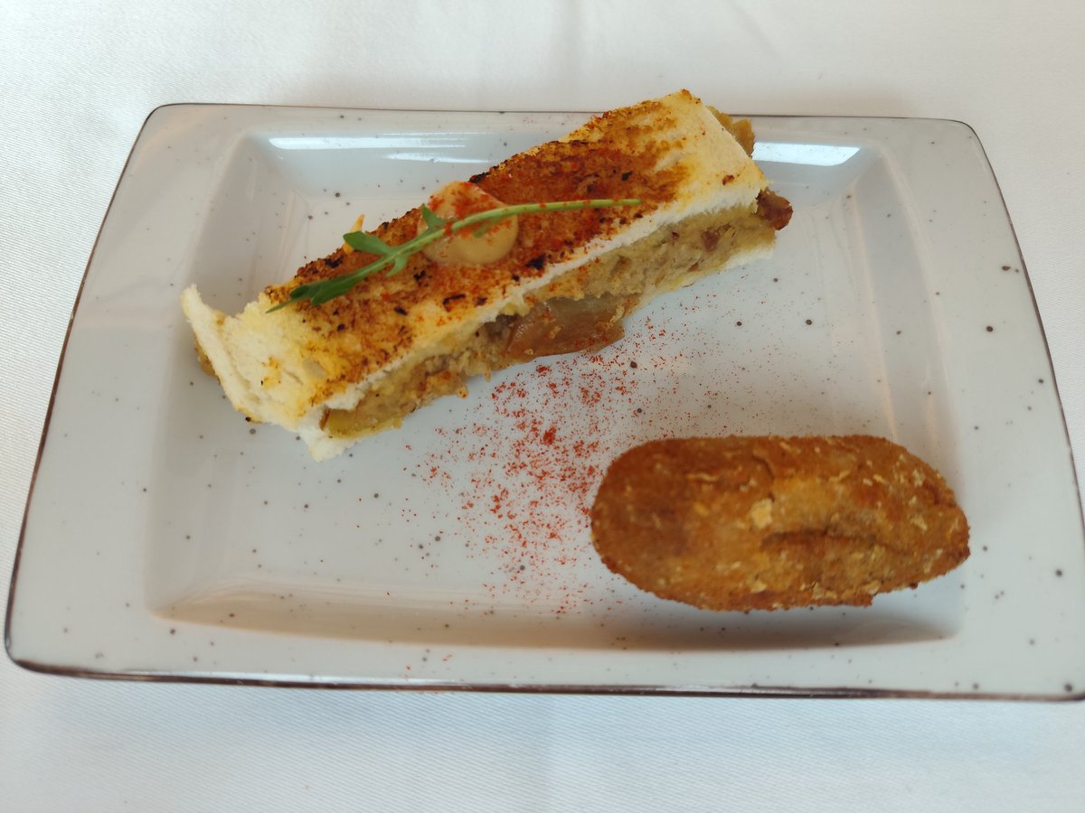 lluis1966's tweet image. Dinar impecable a #CalXic 😋😋😋 Producte TOP en un entorn de sala amable per disfrutar sense pressa
@TastantCat @SomGastronomia @ToniMassanes @carmegasull @ricardsampere @peppalau @enricarcala @EVernacci @salsadechiles @OsonaCuina
#foodies🍴#Vic #Osona #traveltoeat #febrer2026