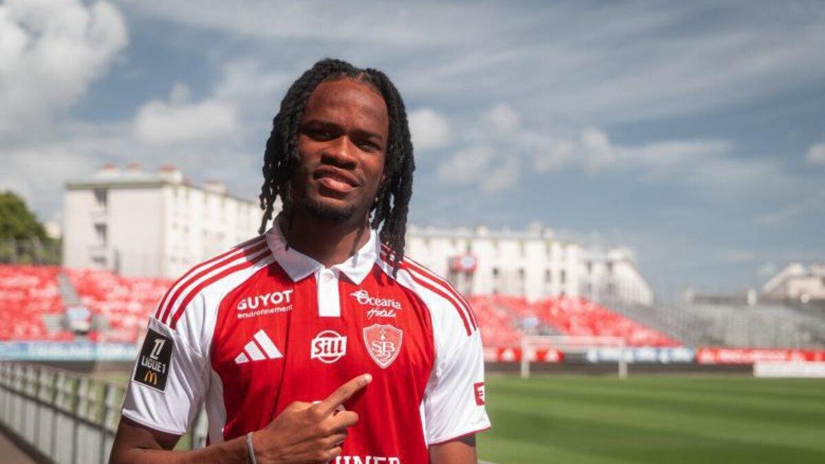 EspoirsduFootball tweet media