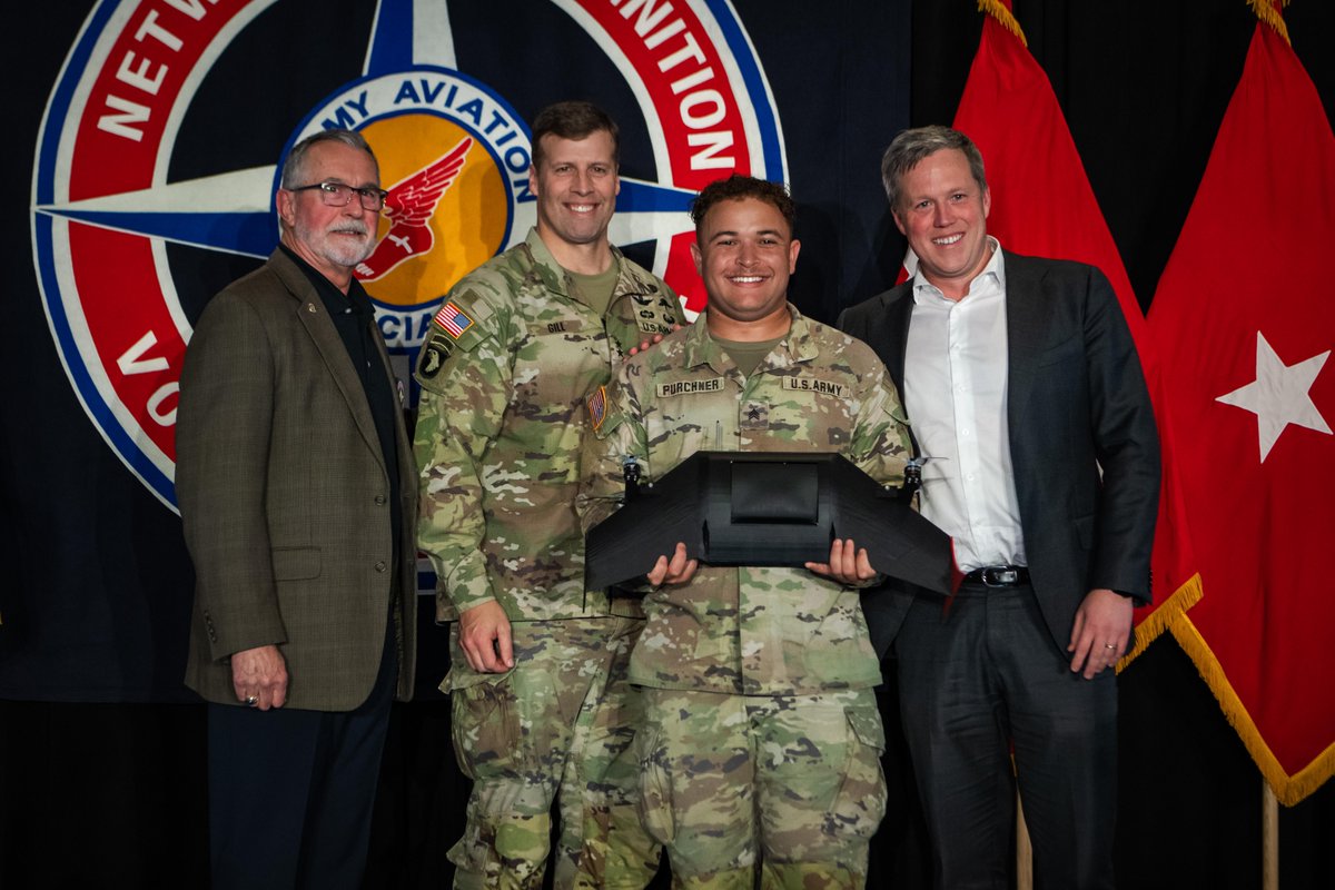 U.S. Army tweet media