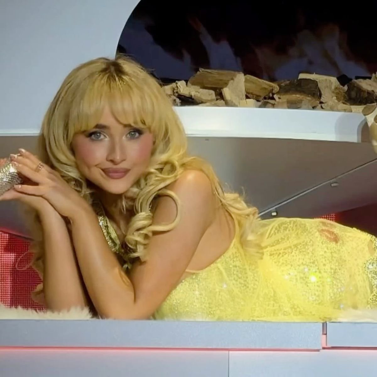 Sabrina Carpenter, of course 💛