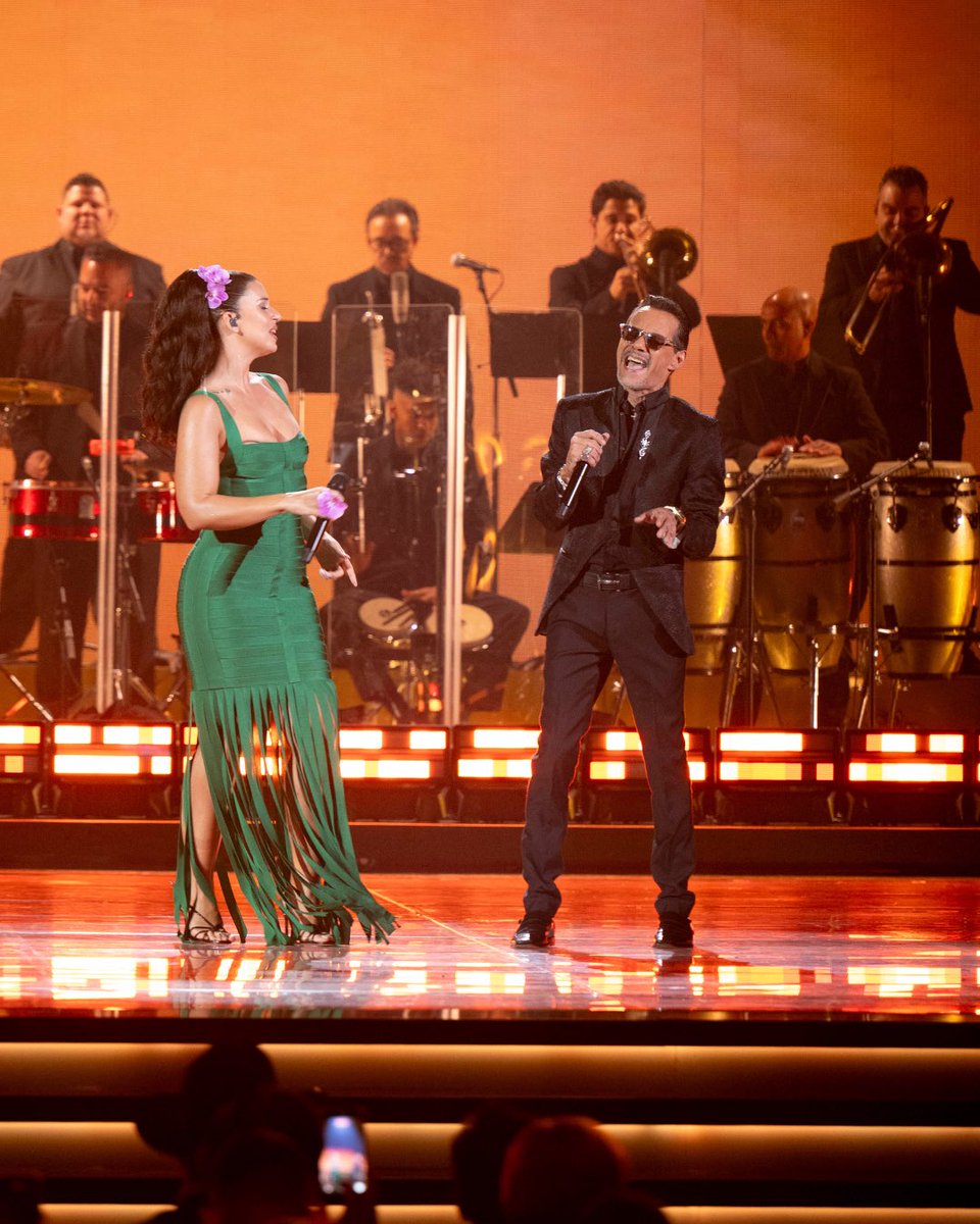 Marc Anthony tweet media