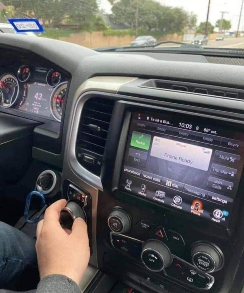 A ver súbele a esa canción 
#ViernesdeCrueldad ⁦<a href="/DenDeLaFuentee/">Den de la fuente</a>⁩