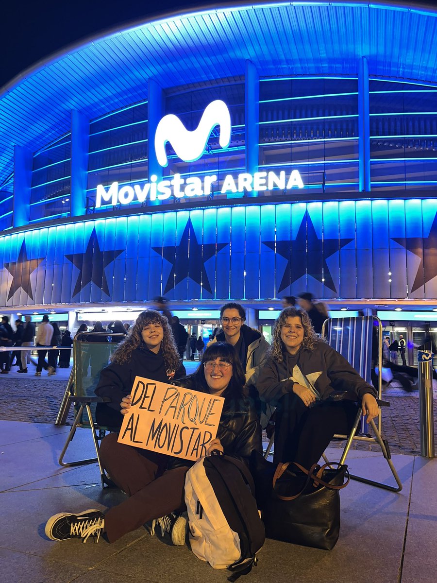 𝐢𝐬𝐚𝐚 tweet media