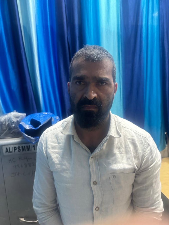 Indian Youth Congress!

The face.
The body language
The crudery.

Remember all of it when you go vote

<a href="/NAN_DINI_/">Nandini 🇮🇳</a> 
<a href="/SharmaMunishwar/">Munishwar Sharma</a> 
<a href="/neerajyajnik/">Neeraj Yajnik</a> 
<a href="/MumukshuSavitri/">Savitri Mumukshu - सावित्री मुमुक्षु</a>