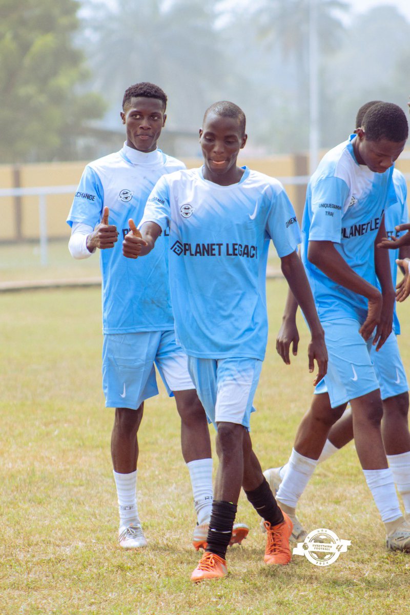 Congratulations my broski🙏🏾💙
The struggles finally paid off, go make us proud!💙
Take care of our boy <a href="/UmeaFC/">Umeå FC</a>