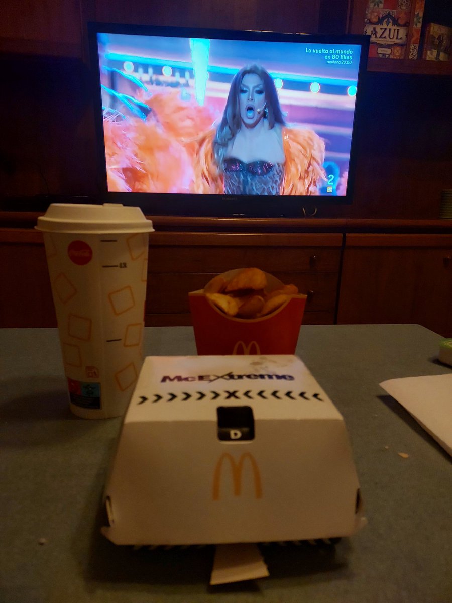 neelson28's tweet photo. Preparadooo para ver la gala drag 😉💅 #DragQueenLPGC https://t.co/JmHIHdJqy5