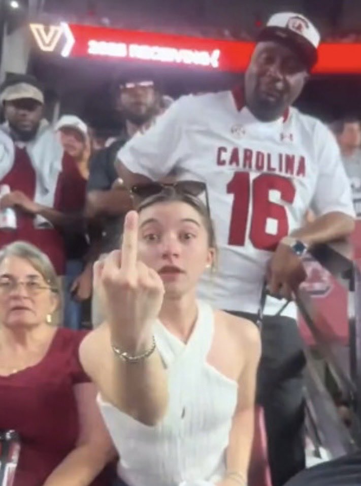 DJ BobbyCousy tweet media