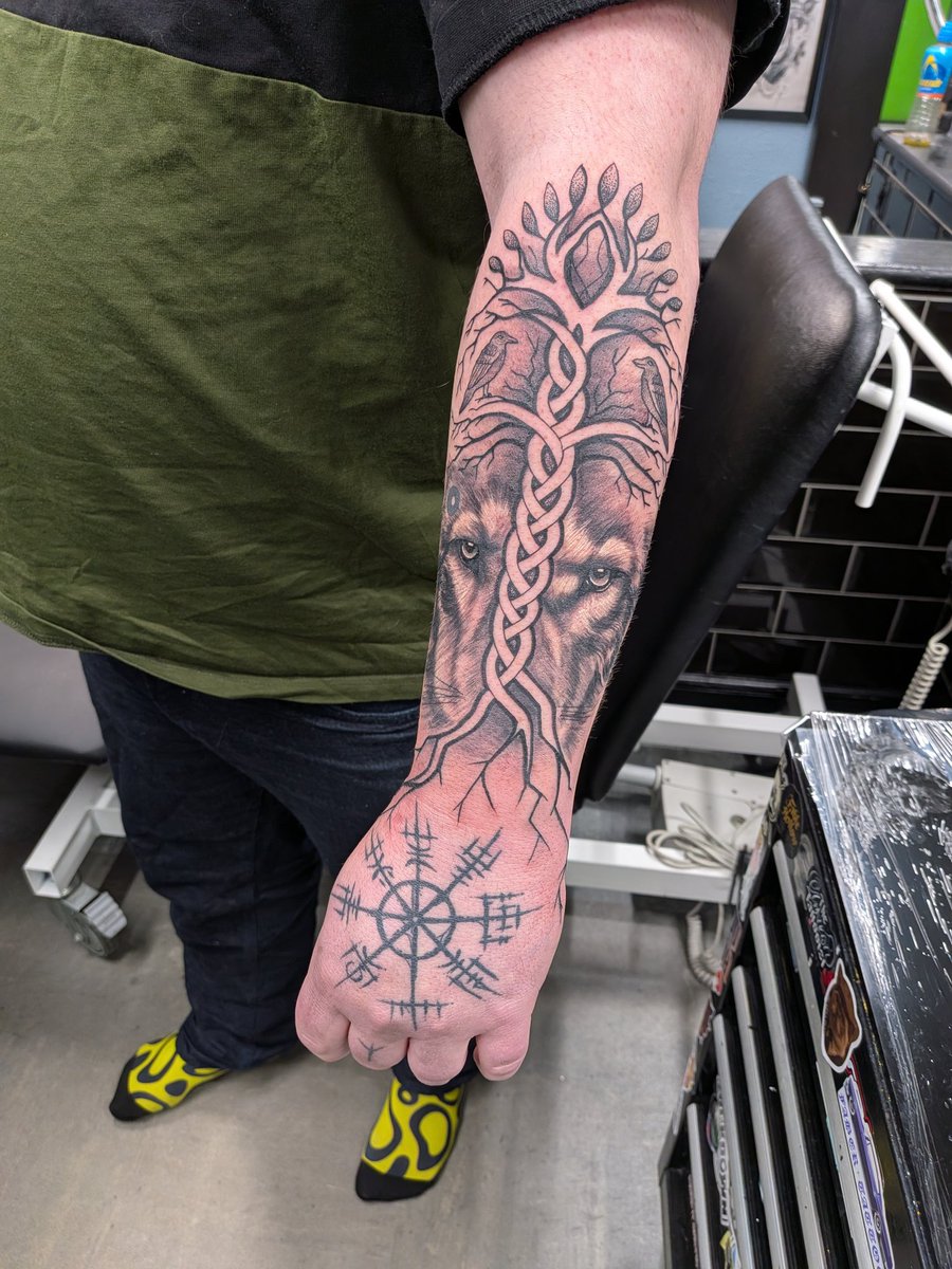 As requested by <a href="/Wroot1FM/">Wroot1FM</a> here's my latest tattoo. 4 hours and £280 later but worth every penny