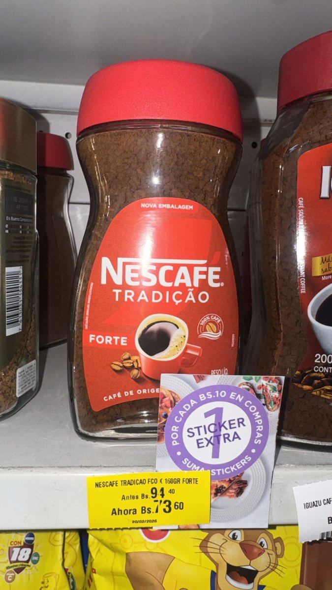 Los tutistas calladingos viendo que bajó el nescafé....