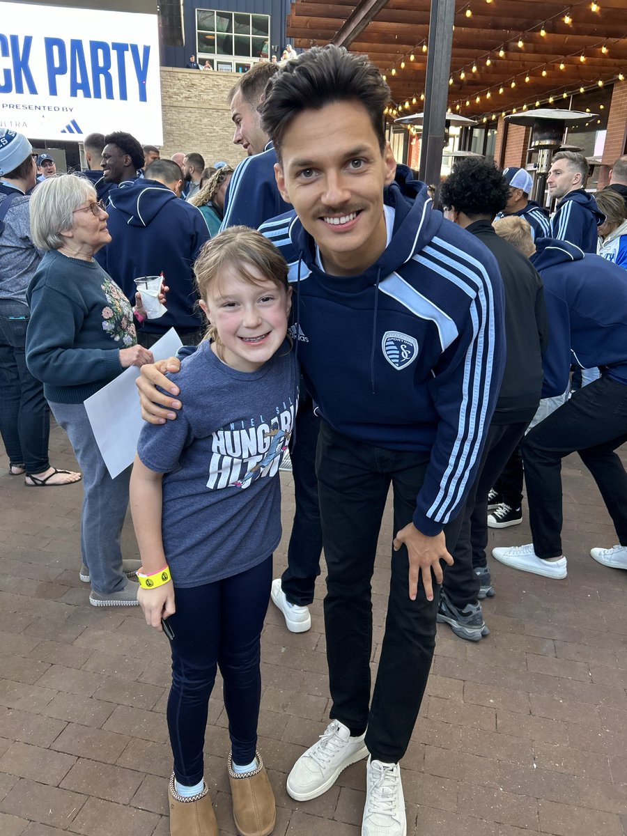 Kate Brummel tweet media