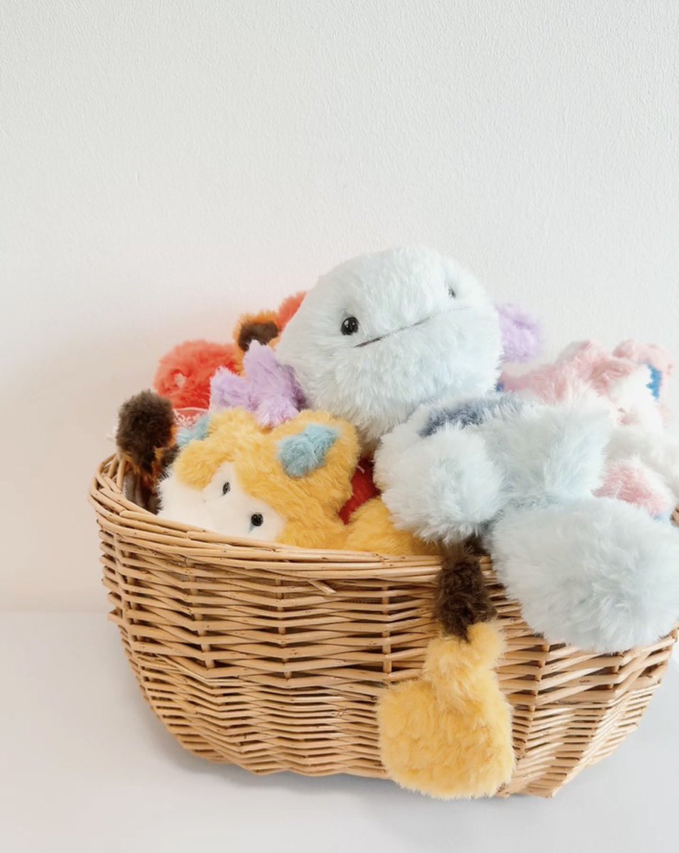 ウパー作りました🐟

手作りの編みぐるみです！
珊瑚が大変でした🪸⋆꙳

ウパー好きな人に見てもらえますように。

編み図、活動場所Instagram
instagram.com/ranpeluche