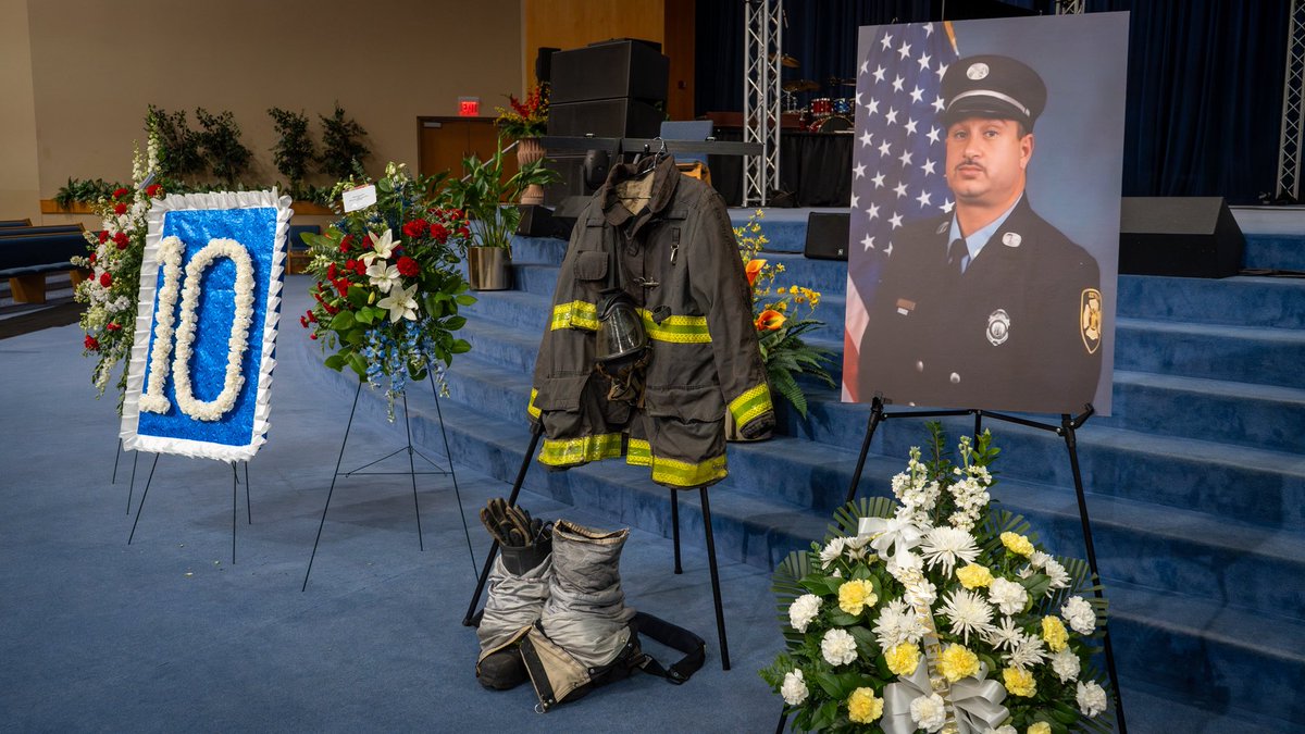 Detroit Fire Department tweet media