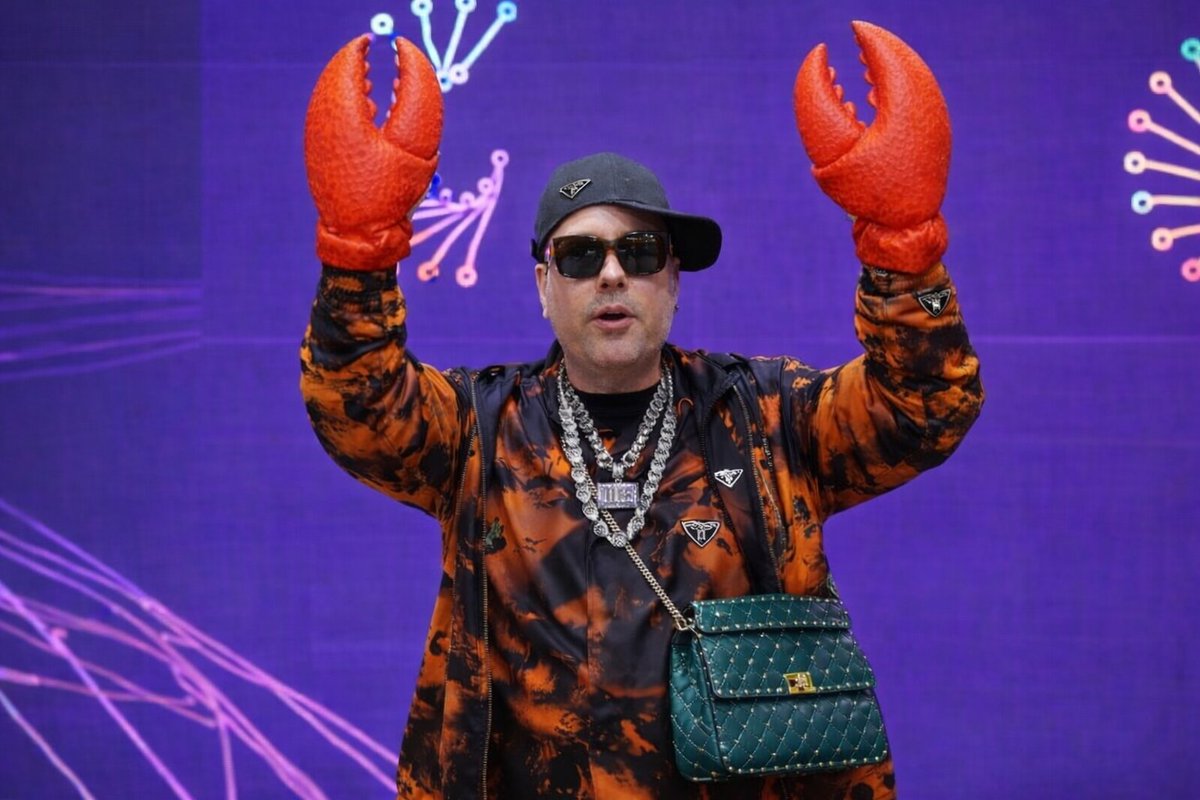 PulseSend tweet media