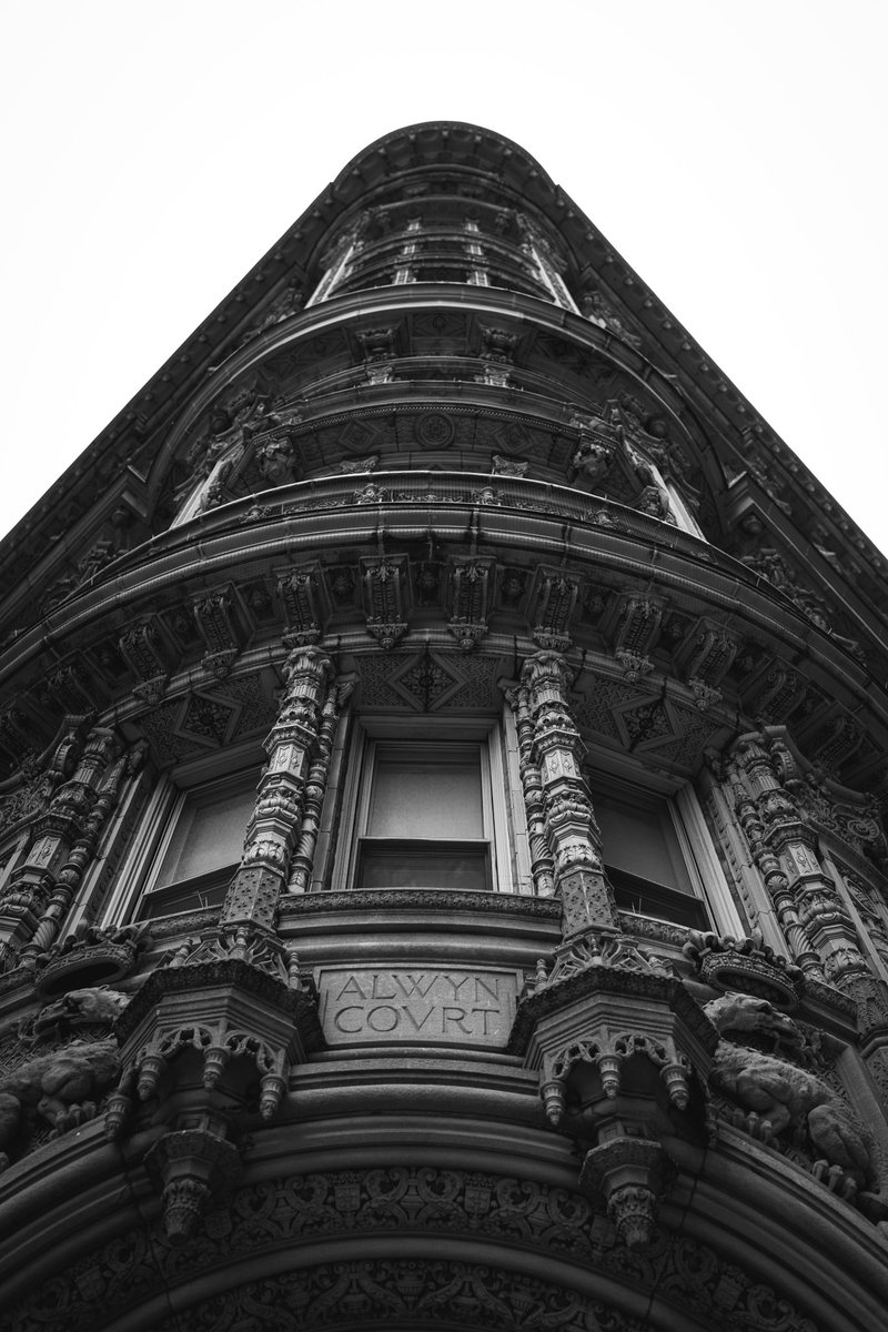 shotbyjazzmin's tweet image. Just in my architect bag!!! Them black and white will forever hit different..!!! 

📸🔥

#alwyncourt #architect #photography #blackandwhite #newyork