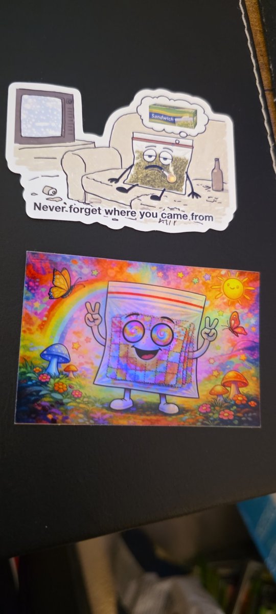 DepressionBaggy's tweet photo. @LenKasper1 @Baggy_Solana @coreshiftVT @DubbyEnergy @Raging_Roland96 @CryptoRugrats @Sol_Baggy @RuggedX99 Of that shit contains AI, I will unfollow @Baggy_Solana and rip up the free stickers and magnets that he gave me! https://t.co/Yb9tIcEFqY