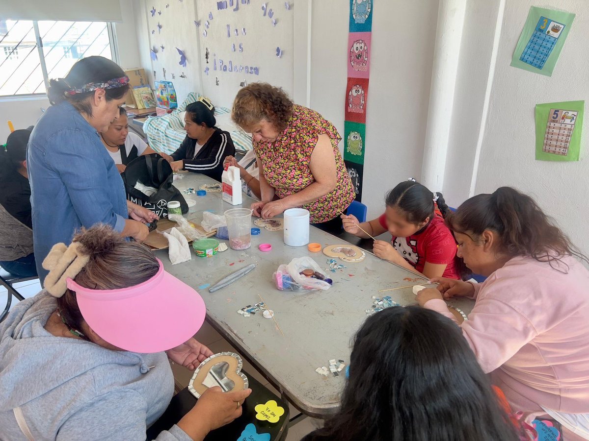 bereheca's tweet photo. En #Tláhuac la atención a las mujeres es prioridad.

El Centro de Atención a la Mujer es un espacio seguro donde ofrecemos asesoría jurídica, atención psicológica y acompañamiento integral. Aquí ninguna mujer tiene que enfrentar sola una situación de violencia o vulnerabilidad.

Trabajamos todos los días para garantizar bienestar, igualdad y respeto a los derechos de las mujeres.