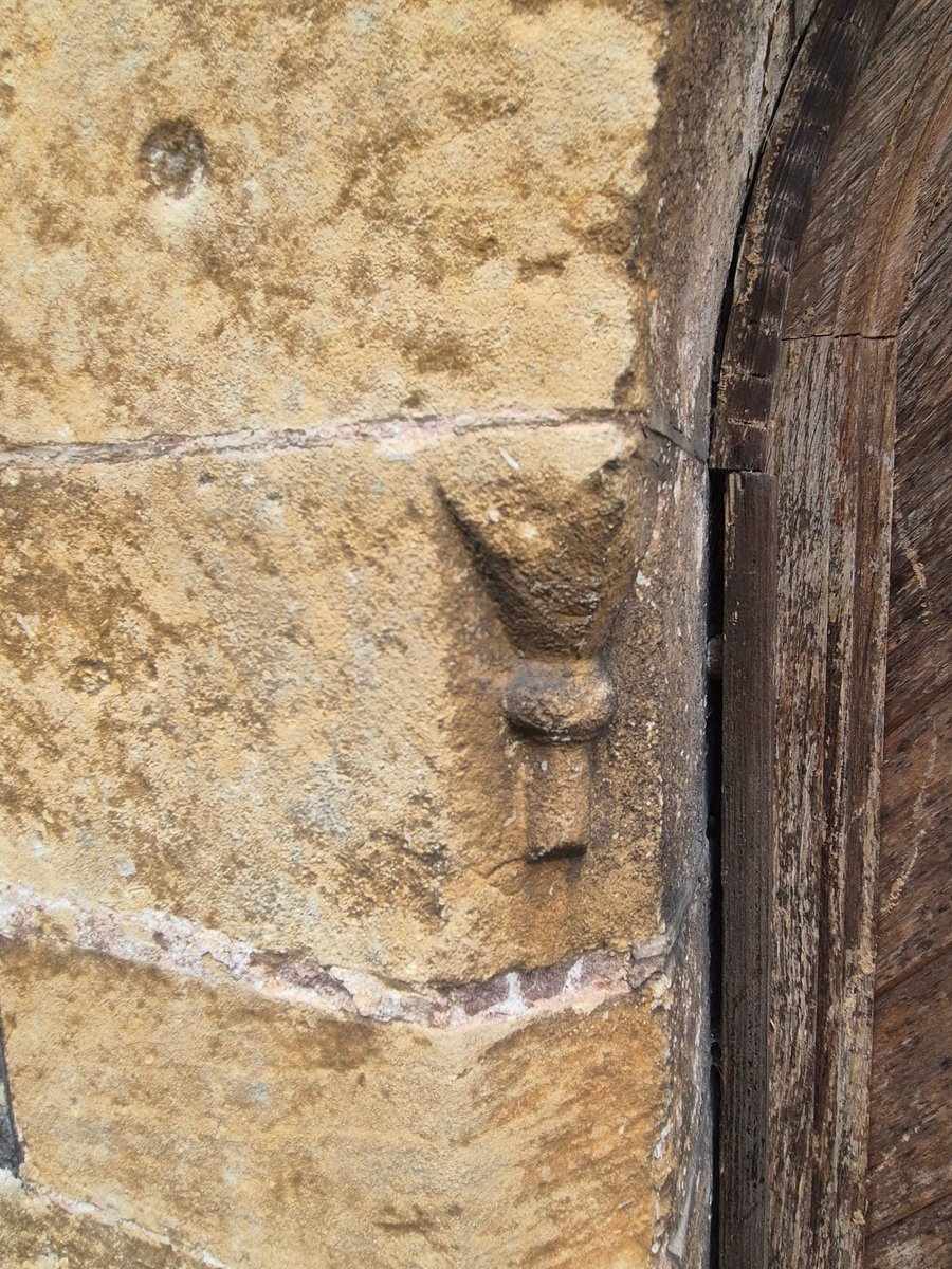 TheHistoryMouse's tweet photo. Time for another #NerdyMouseAlert, look away now if you don't want minute technical details. Where an arris meets a chamfered edge you may find a bridge or broach to soften the join. This tiny cushion capital with shaft and shaft ring is Romanesque #StMaryPortbury #NorthSomerset https://t.co/BP6HTCjBaI