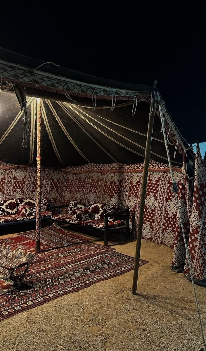 في كل طلعة، نتعلم معنى الحياة الحقيقي: الحرية، الصداقة، والطبيعة التي تمنحنا السعادة البسيطة.