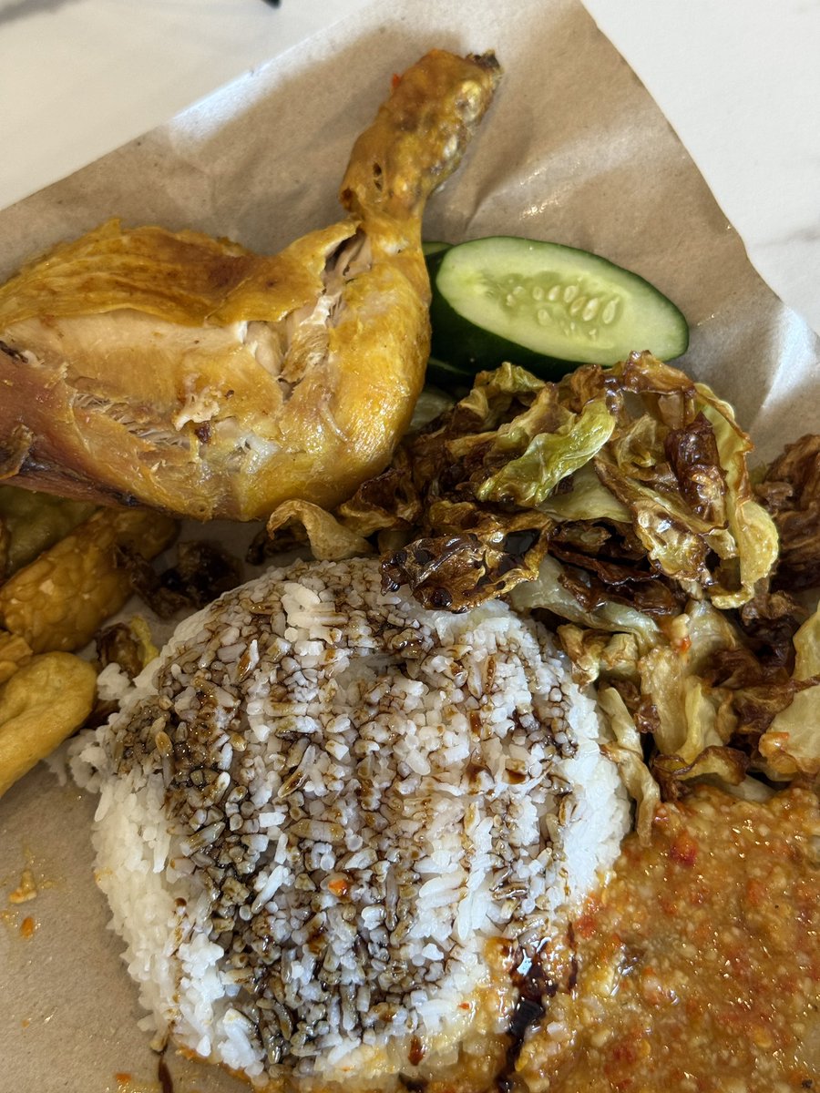 Azfar Heri 🇲🇾 tweet media